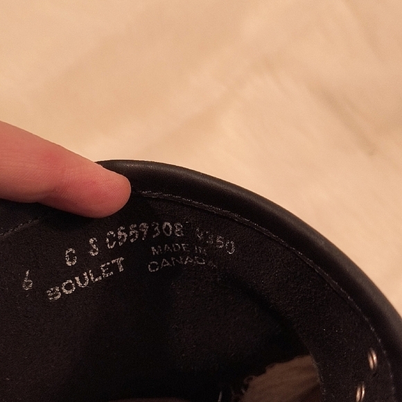 Size 5 C And 5.5 C Boulet Black Leather Studded Ankle Boots - Picture 3 of 9